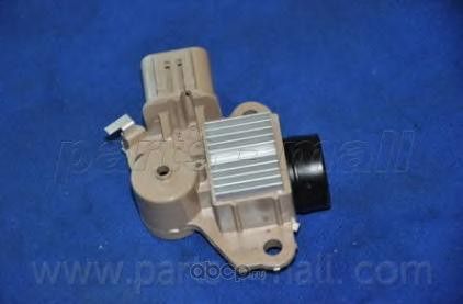 РЕГУЛЯТОР ГЕНЕРАТОРА KIA CREDOS 0K2A218W63 (Parts-Mall). Артикул PXPBB002