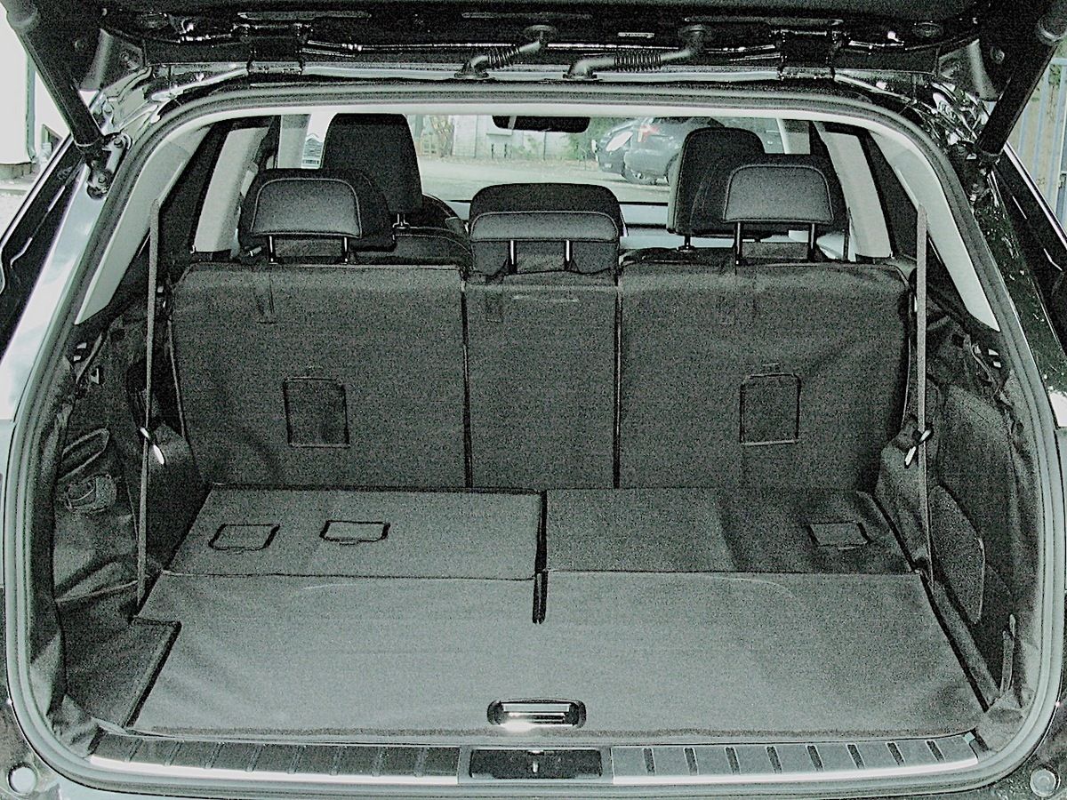 Защитный чехол AUTOSMSTUDIO "Maxi" в багажник автомобиля для Lexus RX 350L 2017-2026, черный. Артикул TP-RX350L-MAXI-BL