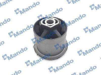 Сайлентблок заднего рычага подвески Mando. Артикул DCC010762