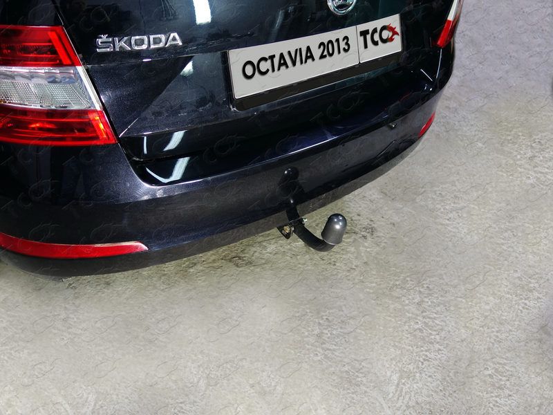 Фаркоп ТСС оцинкованный для Skoda Octavia A7 2013-2020. Артикул TCU00037