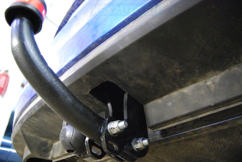 Фаркоп Oris (ранее Bosal) для Skoda Octavia A5 универсал, хэтчбек 2004-2012. Артикул 1918-ANP