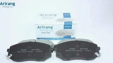 Колодка дискового тормоза перед (Arirang). Артикул ARG281049