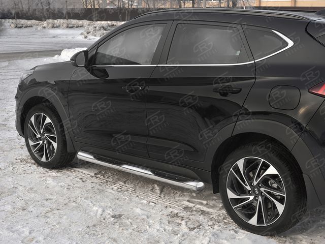 Защита порогов RusStal труба d76 с накладкой (вариант 3) для Hyundai Tucson III рестайлинг 2018-2026. Артикул HTT-0031013