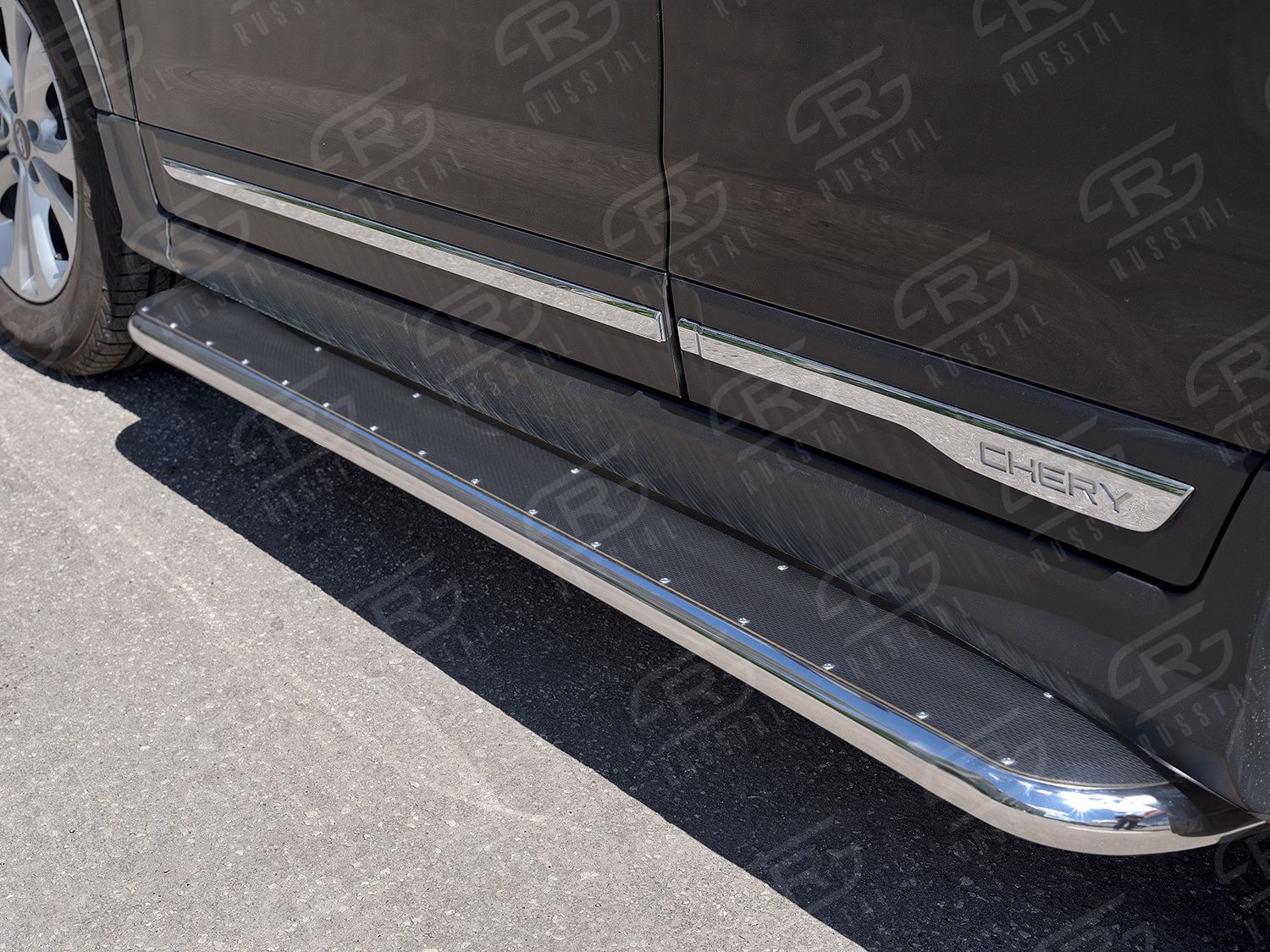 Защита порогов RusStal труба d42 с листом (вариант 3) для Chery Tiggo 5 2014-2016. Артикул CT5L-0022663