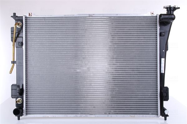 Радиатор охлаждения двигателя Nissens. Артикул 675012