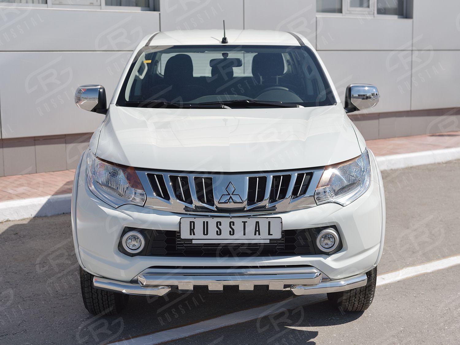 Защита RusStal переднего d63дуга-d63 уголки+клыки для Mitsubishi L200 V 2015-2019. Артикул ML2Z-002247