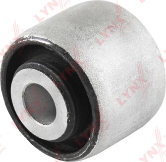Сайлентблок переднего рычага подвески LYNXauto передний нижний внешний для Audi A4 III (B7) 2002-2009. Артикул C8030