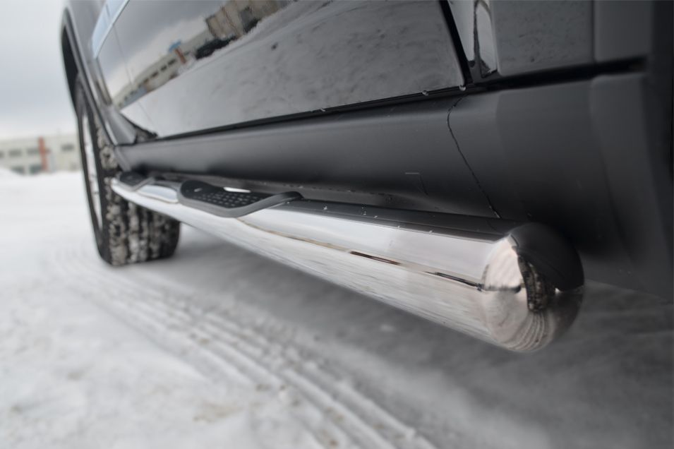 Защита порогов RusStal труба d76 мм с накладкой (вариант 3) для Jeep Grand Cherokee WK2 2011-2014. Артикул JGT-0011963