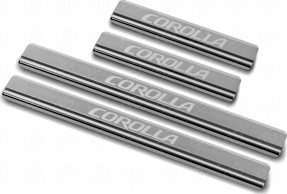 Накладки RusStal на пороги (лист нерж. шлифованный с надписью) для Toyota Corolla E160/E170 2013-2026. Артикул TOYCR13-03