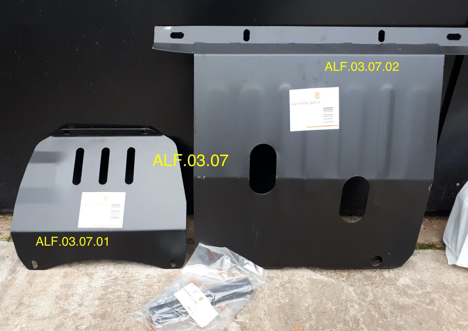 Защита Alfeco для картера и рулевых тяг Lada Niva Travel 2021-2026. Артикул ALF.03.07