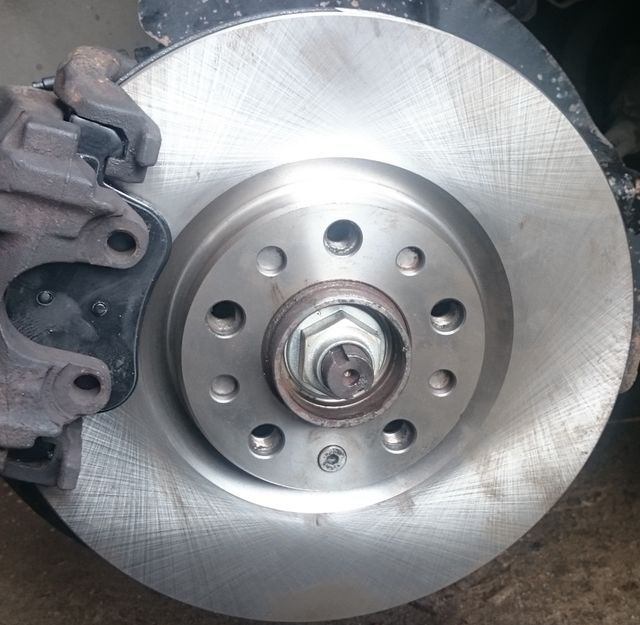 Тормозной диск Remsa передний для Alfa Romeo Giulietta III 2010-2026. Артикул 6964.10