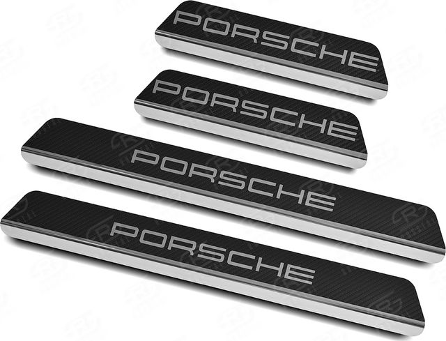 Накладка RusStal на пороги (лист нерж. карбон. с надписью) для Porsche Cayenne III 2017-2026. Артикул PCAYEN17-06