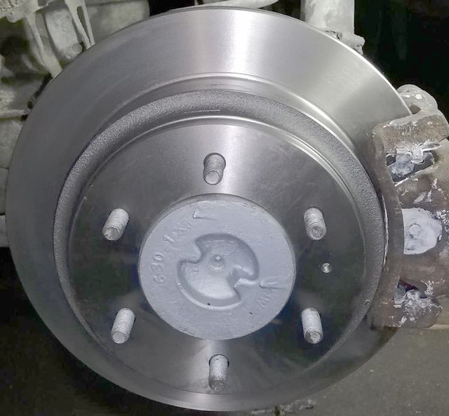 Тормозной диск Bosch задний для Opel Frontera B 1998-2004. Артикул 0 986 478 496