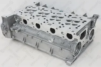 Головка блока цилиндров Stellox для Citroen Jumper II 2006-2026. Артикул 11-08069-SX