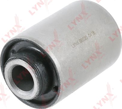 Сайлентблок переднего рычага подвески LYNXauto. Артикул B8020