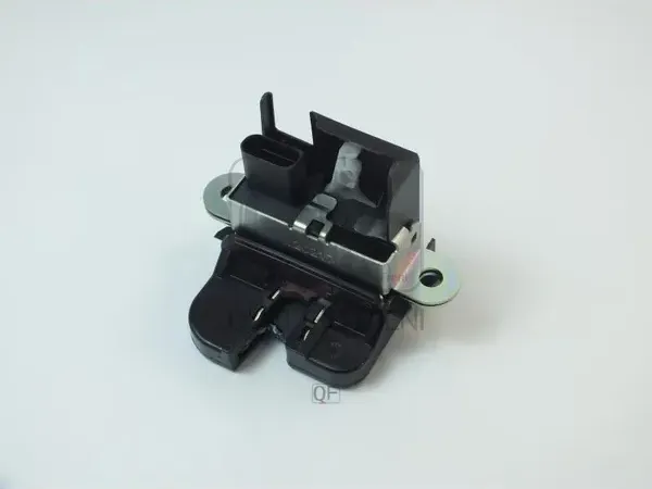 Замок багажника (Quattro Freni). Артикул qf22h00015