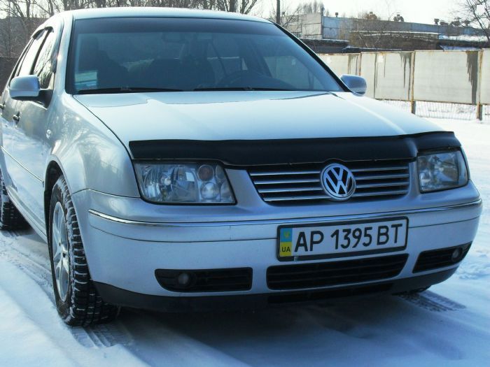 Дефлектор Vip-Tuning для капота Volkswagen Jetta IV 1998-2005. Артикул VW07