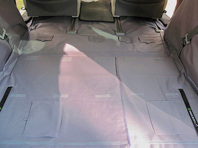 Защитный чехол AUTOSMSTUDIO "Maxi" в багажник автомобиля для Toyota Sienna III 2010-2014, серый. Артикул TP-TSIII-MAXI-GR