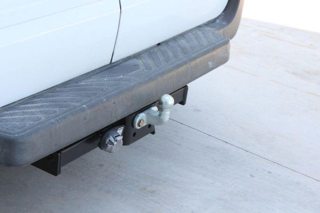 Фаркоп Aragon для Ford Transit фургон 2000-2012. Фланцевое крепление. Артикул E2005CC