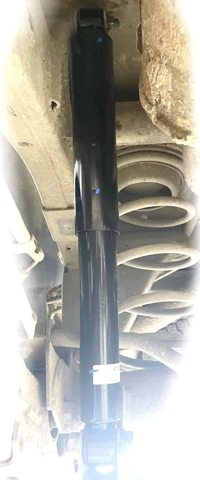 Амортизатор Mitsubishi. Артикул 4162A497