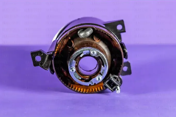 ФАРА ПТФ LH POLO 11- СЕДАН JH02POL11003L (Jorden). Артикул JH02POL11003L