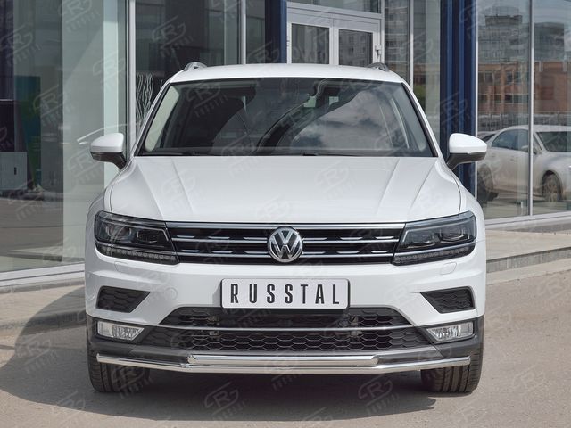 Защита RusStal переднего бампера d42 секции-d42 дуга для Volkswagen Tiguan II 2016-2020 (кроме Off Road). Артикул VGZ-002712