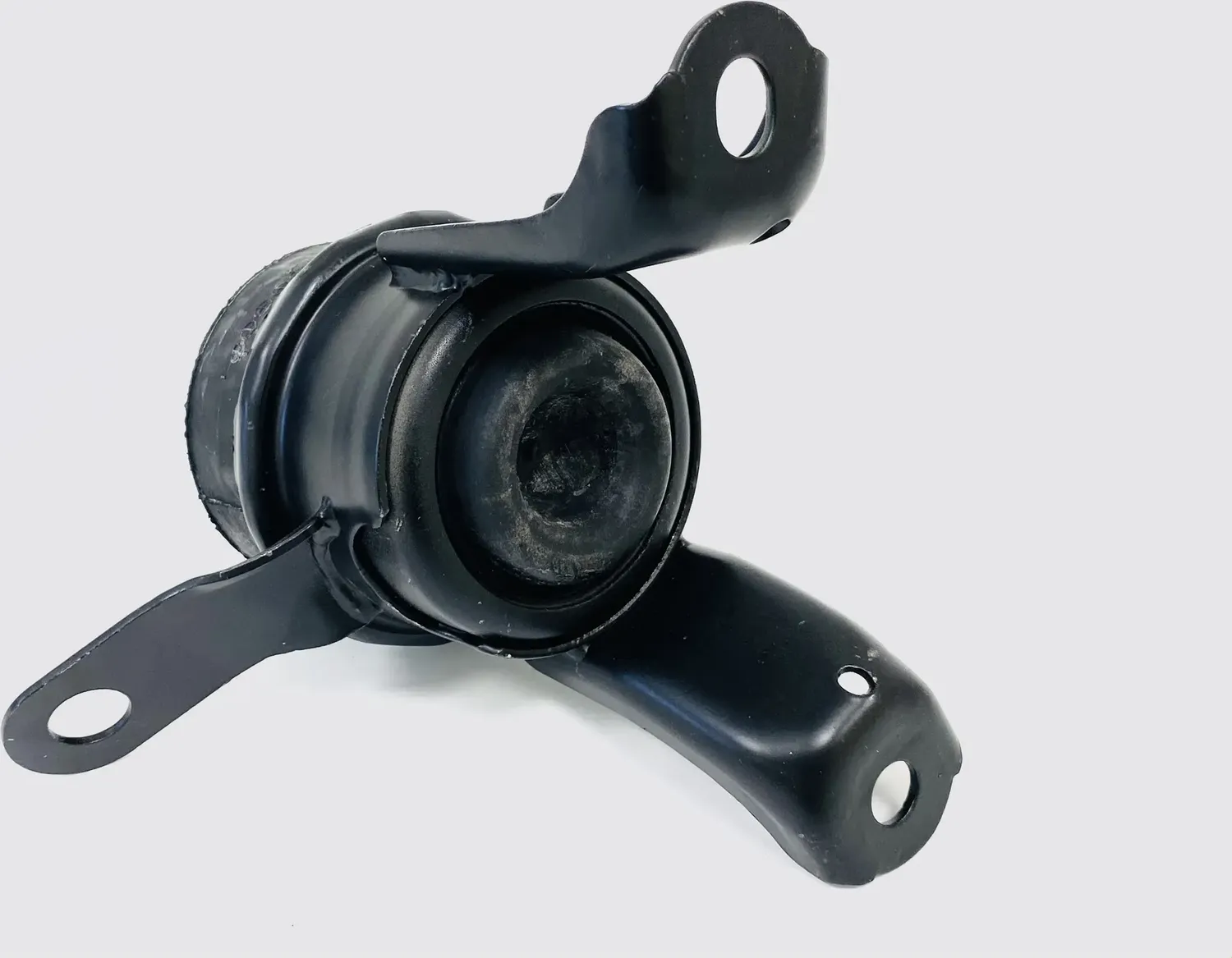 Опора двигателя (Ukorauto). Артикул U0615061