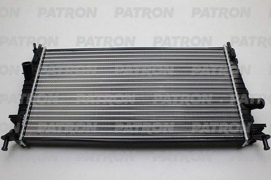 Радиатор охлаждения двигателя Patron для Ford Focus II 2004-2012. Артикул PRS3420