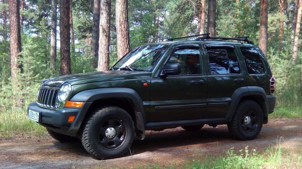 Дефлекторы Cobra Tuning для окон Jeep Liberty 2002-2007. Артикул J10101