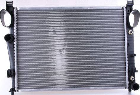 Радиатор охлаждения двигателя Nissens ** FIRST FIT ** для Mercedes-Benz S-Класс IV (W220) 1999-2005. Артикул 62774A