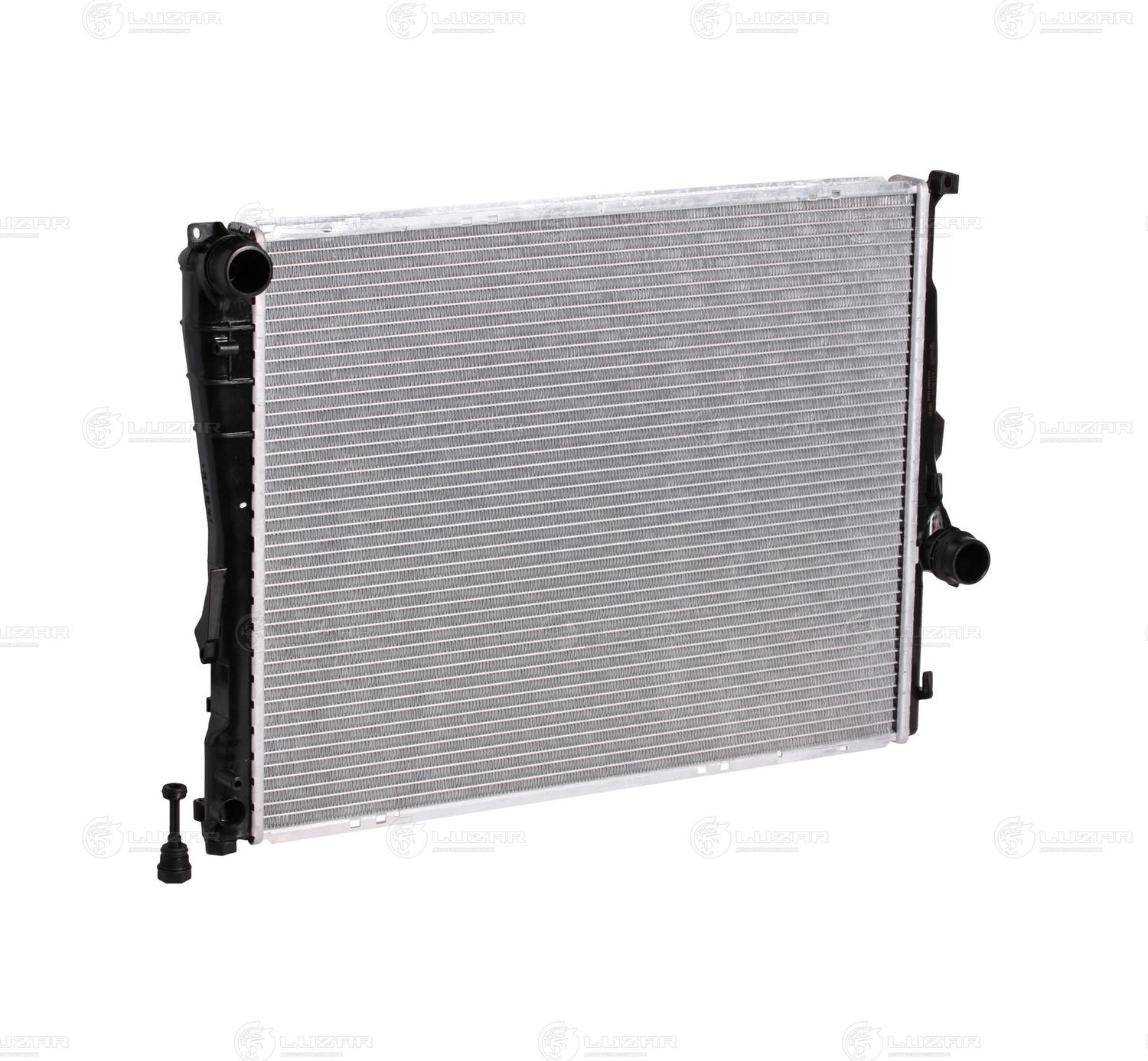 Радиатор охлаждения двигателя Luzar. Артикул LRc 26118