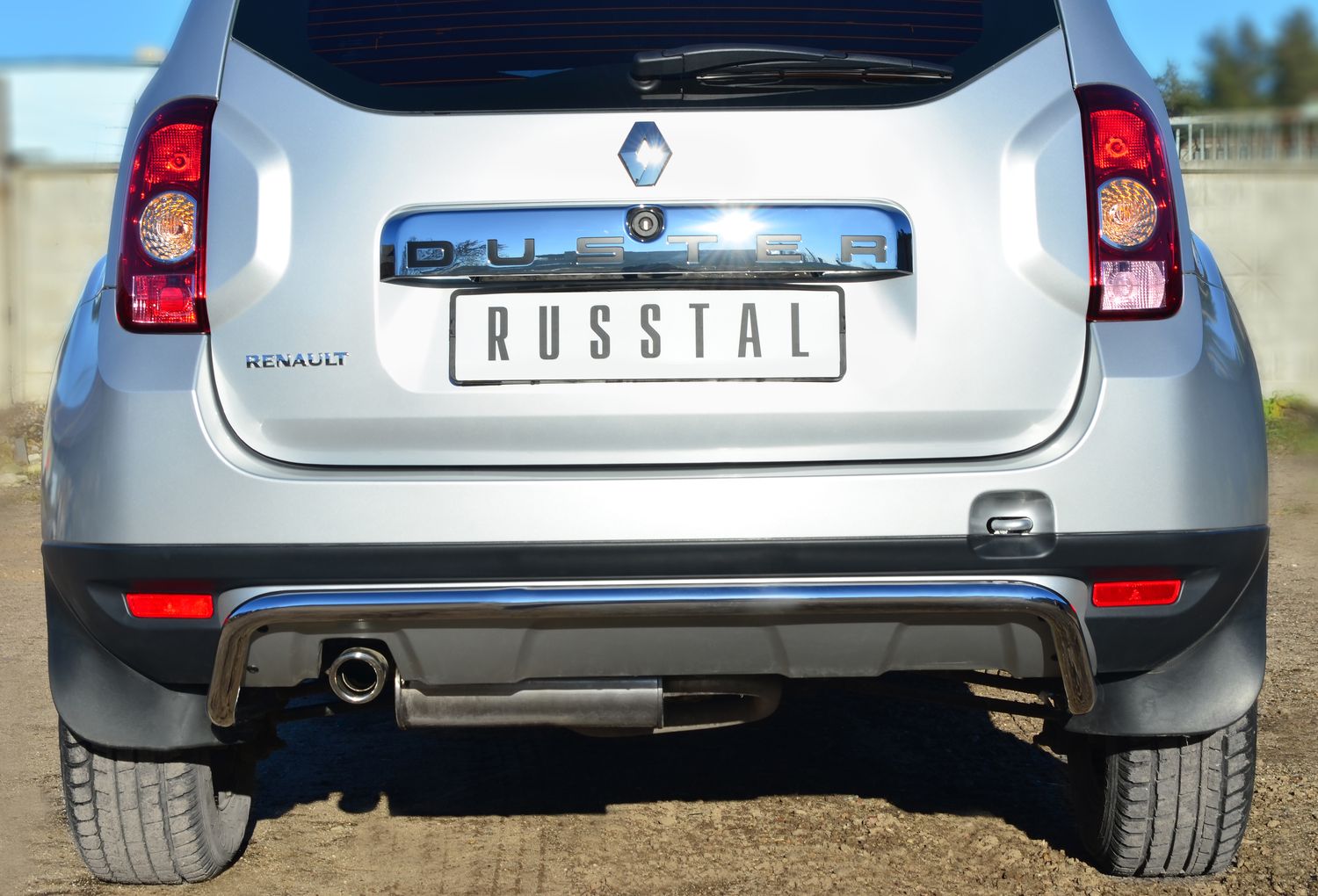 Защита RusStal заднего бампера d42 волна короткая для Renault Duster 4WD I 2010-2020. Артикул RD4Z-001544