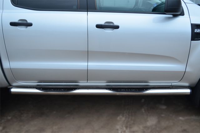 Защита порогов RusStal труба d76 с накладкой (вариант 2) для Ford Ranger III 2012-2015. Артикул FRT-0012982