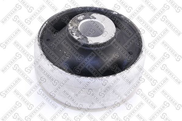 Сайлентблок переднего рычага подвески Stellox задний нижний для Volkswagen Golf IV 1997-2006. Артикул 71-11084-SX