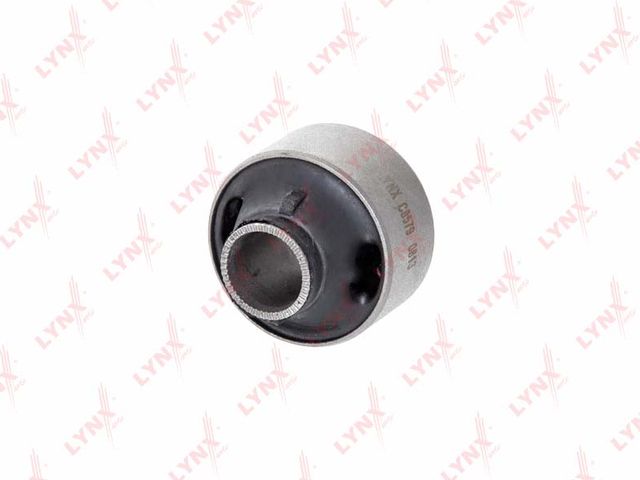 Сайлентблок переднего рычага подвески LYNXauto. Артикул C8579