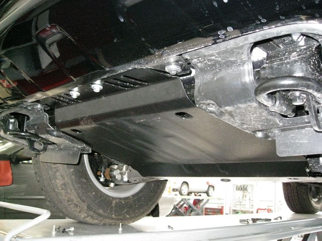 Защита алюминиевая Alfeco для картера, радиатора и КПП Toyota Land Cruiser 200 2007-2015. Артикул ALF.12.05-06 AL4