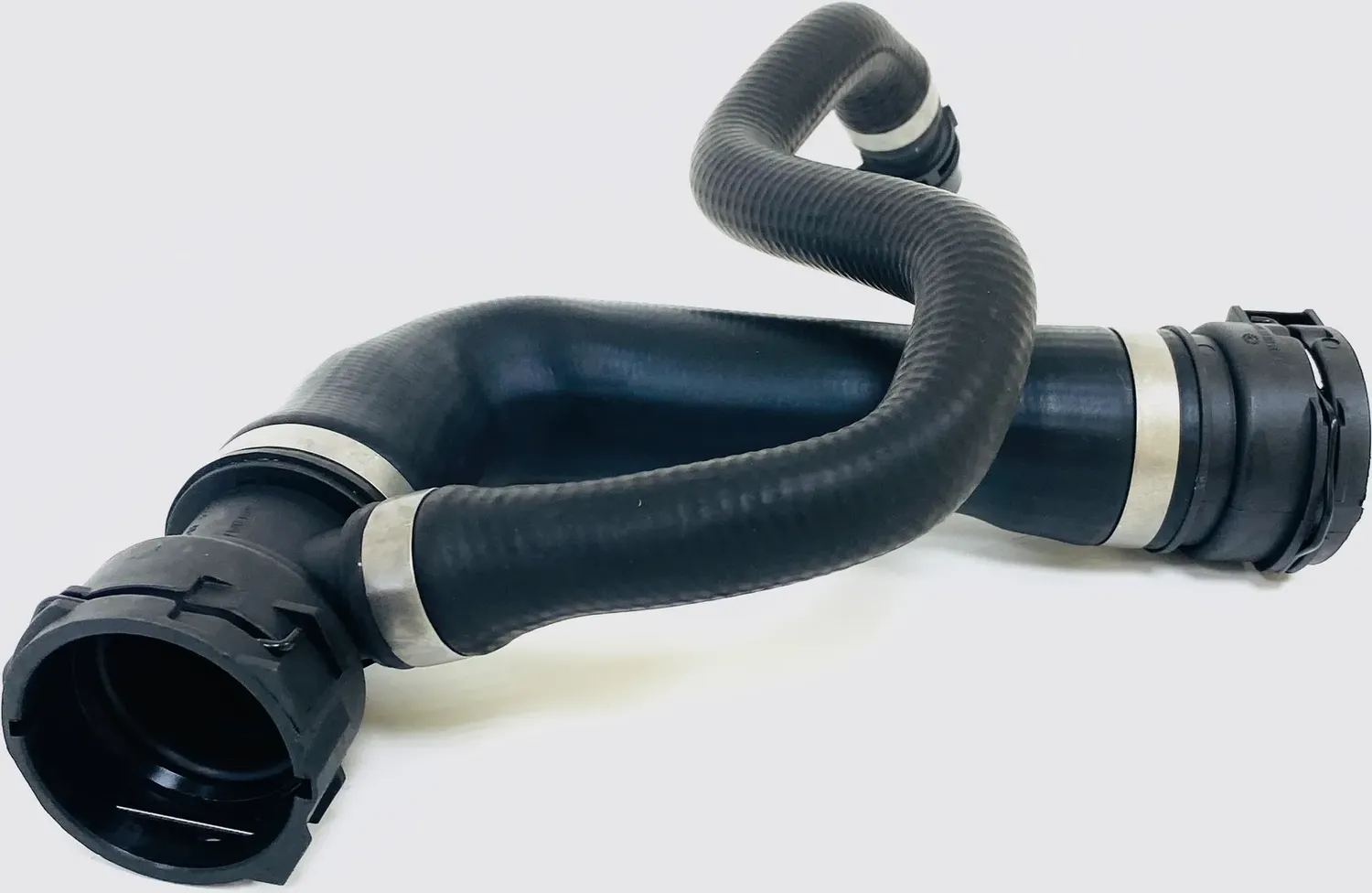 Патрубок системы охлаждения (Ukorauto) Ukorauto. Артикул U0902056