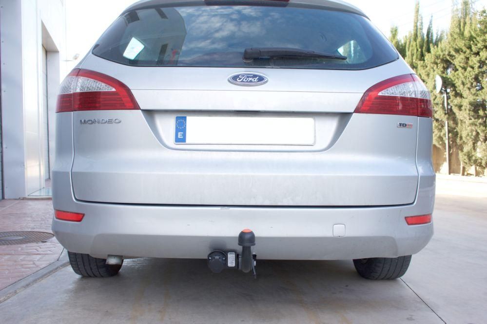 Фаркоп Aragon для Ford Mondeo IV седан, универсал 2007-2014. Артикул E2008EA