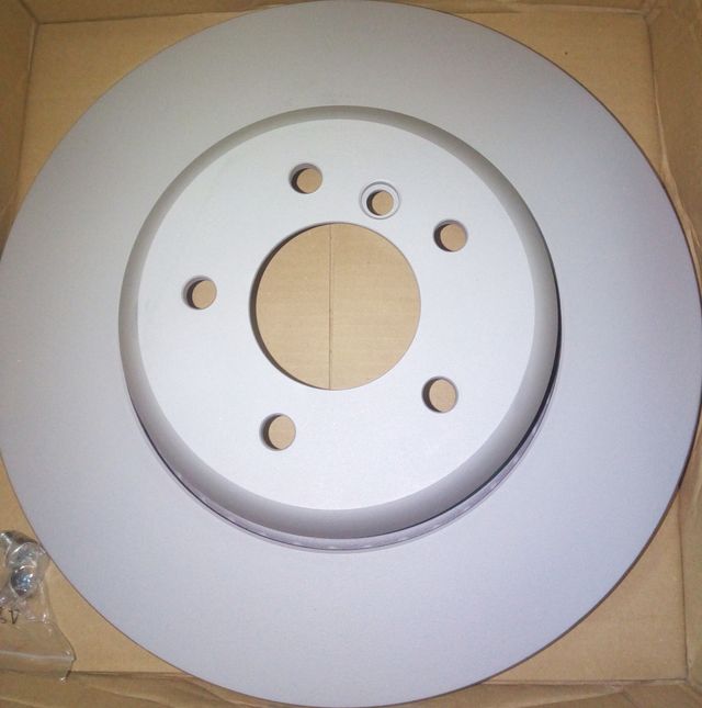 Тормозной диск Bosch. Артикул 0 986 479 729