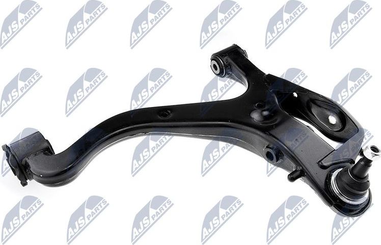 Поперечный рычаг передней подвески NTY. Артикул ZWD-LR-010