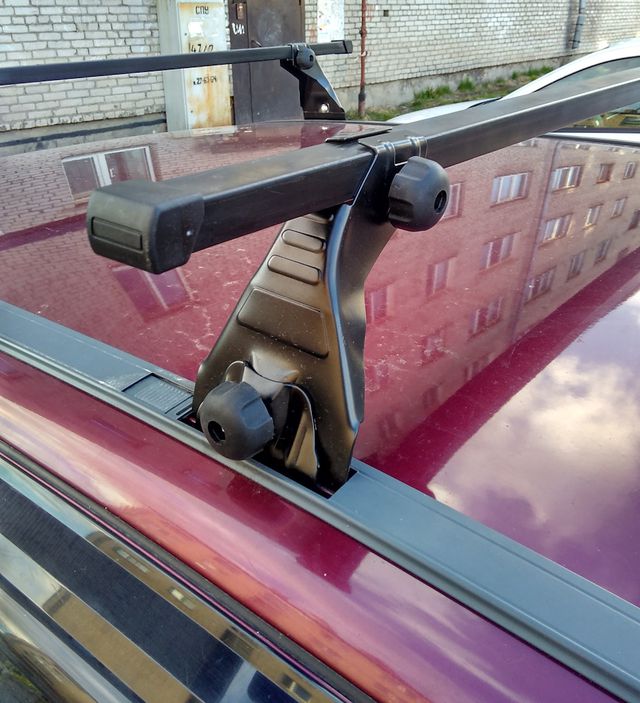 Багажник на крышу Атлант Эконом на штатные места для Daewoo Nexia 2003-2016 (Прямоугольные дуги). Артикул 8923