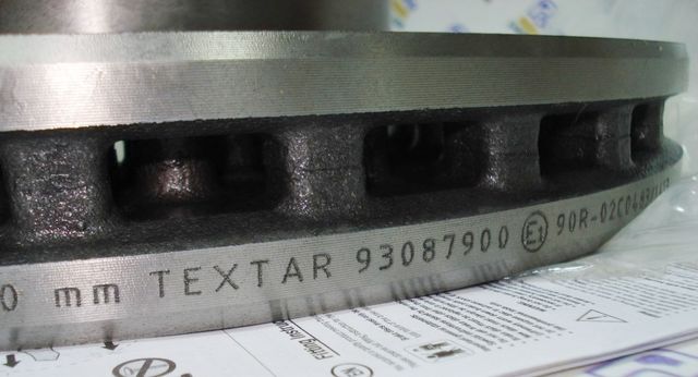 Тормозной диск Textar передний/задний для Mercedes-Benz Intouro 2005-2026. Артикул 93087900