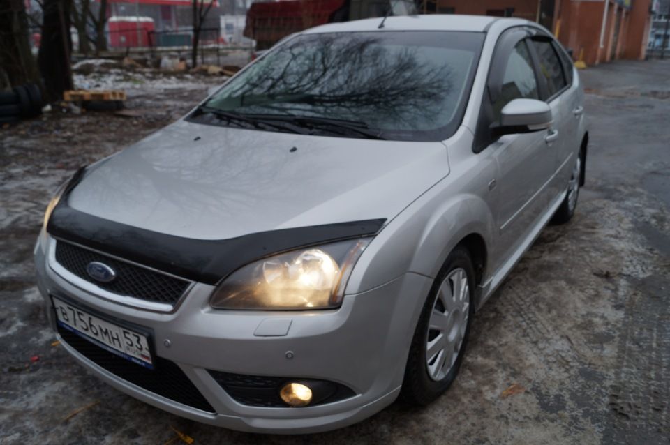 Дефлектор SIM для капота Ford Focus II хэтчбек 2005-2007. Артикул SFOFO20512