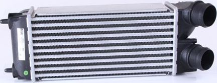 Интеркулер Nissens ** FIRST FIT **. Артикул 96627