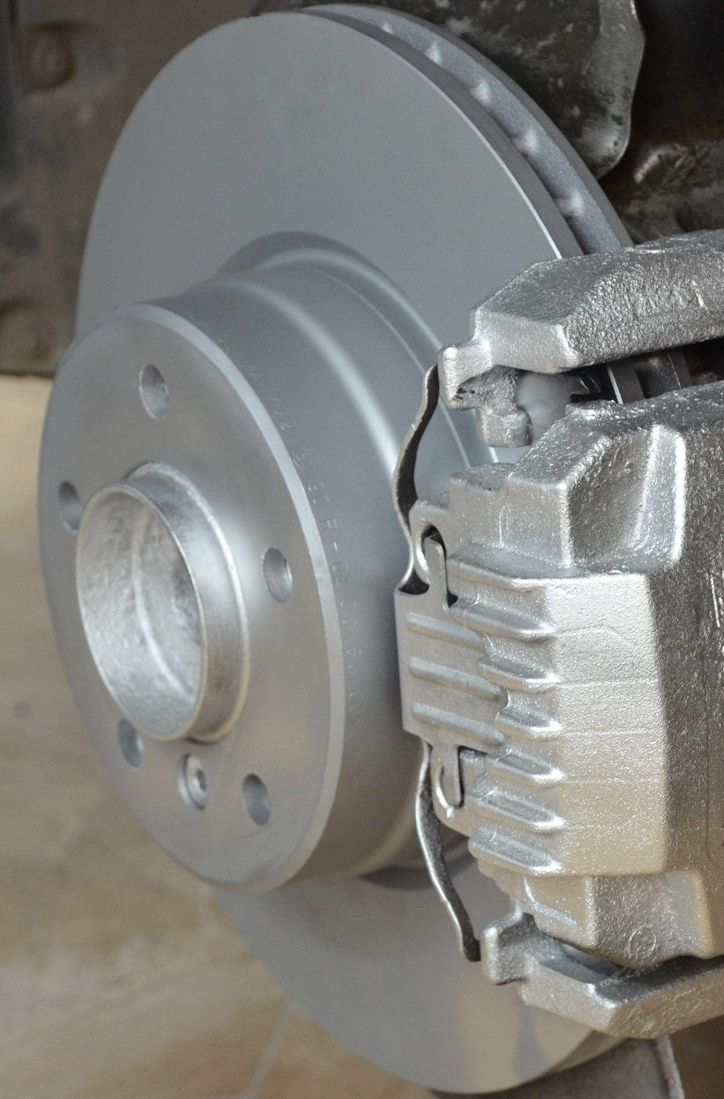 Тормозной диск Zimmermann Coat Z. Артикул 150.3402.20