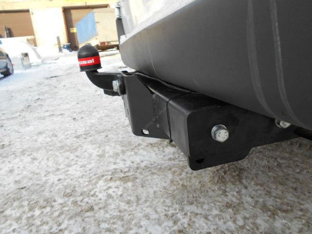 Фаркоп Oris (ранее Bosal) для Ford Transit Van, Minibus (со ступенькой) 2000-2006. Фланцевое крепление. Артикул 3970-F
