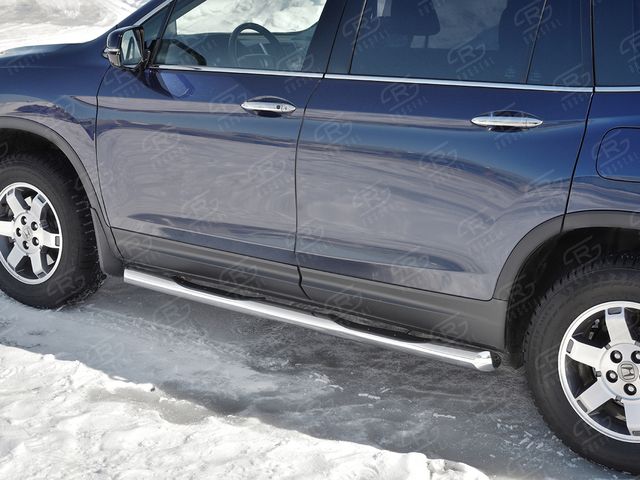 Защита порогов RusStal труба d76 с накладкой (вариант 1) для Honda Pilot III 2016-2026. Артикул HPT-0029231
