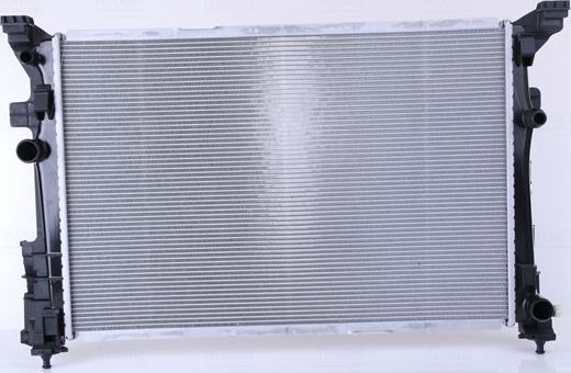Радиатор охлаждения двигателя Nissens. Артикул 67187