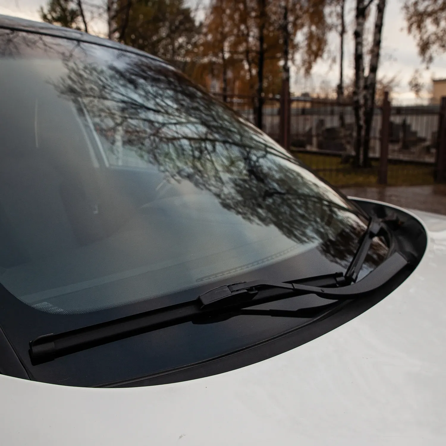 Щетка стеклоочистителя 380мм бескаркасная AUTOVirazh AV-155Y. Артикул AV001515