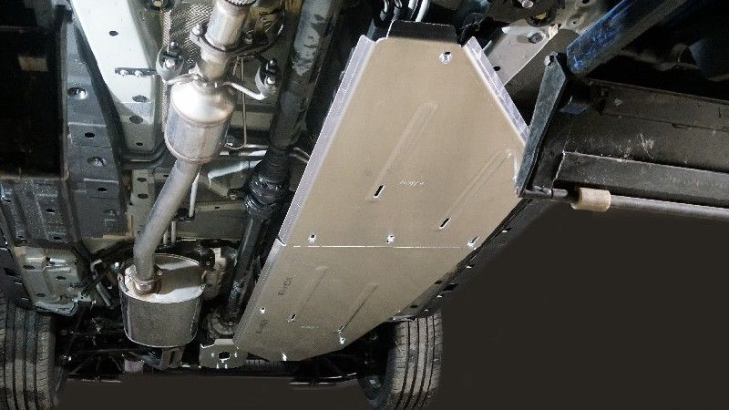 Защита алюминиевая ТСС (4 мм) для бака и трубок Changan CS95 2024-2026. Артикул ZKTCC00704